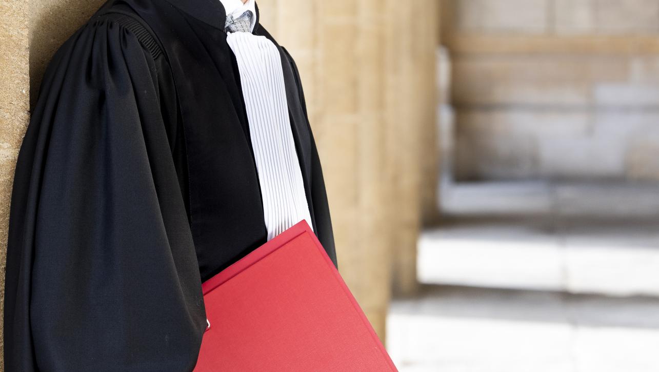 Assesseur ou assesseure en tribunal pour enfants
